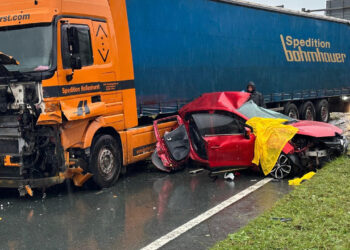 Rize'de Feci Kaza! Karşı Şeride Geçti, Kurtulan Olmadı