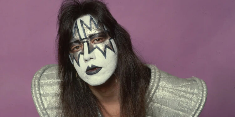 Rock Müziğin Efsanesi Ace Frehley'den Acı Haber