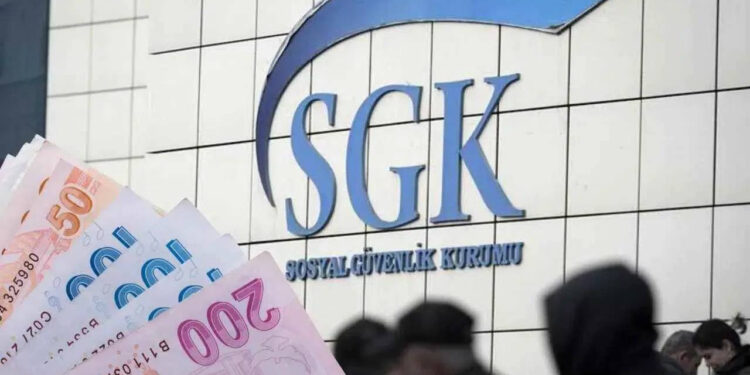 SGK 100 Bin Kişiye Yazı Gönderdi! Bunu Yapan Emeklilere Kötü Haber: O Parayı 2 Kat Faiziyle Geri Ödeyecekler