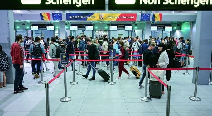 Schengen bölgesine seyahatte sistem yarın değişiyor