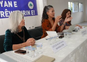 Şemrex'te kadın şöleni panelle başladı