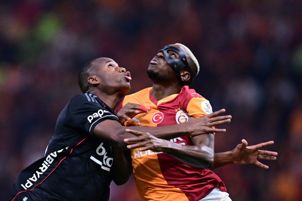 Sezonun ilk derbisinde Galatasaray ve Beşiktaş puanları paylaştı