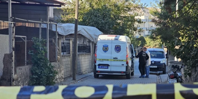 Siirt'te Aile Katliamı! Hamile Eşini ve Amcasını Öldürdü, 3 Kişiyi Yaraladı