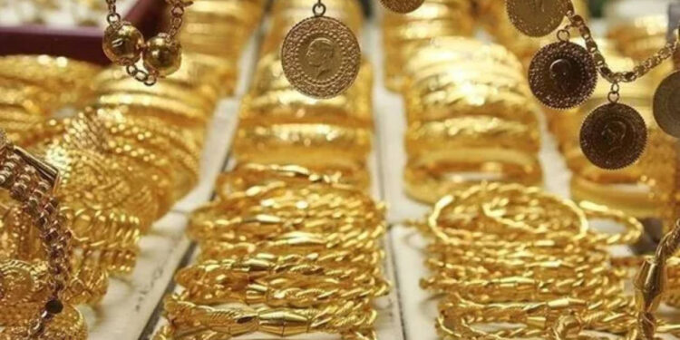 Son 5,5 Yılın En Sert Yükselişi! Çeyrek Altın 10 Bin Lirayı Aştı, Rekor Üstüne Rekor Kırıyor