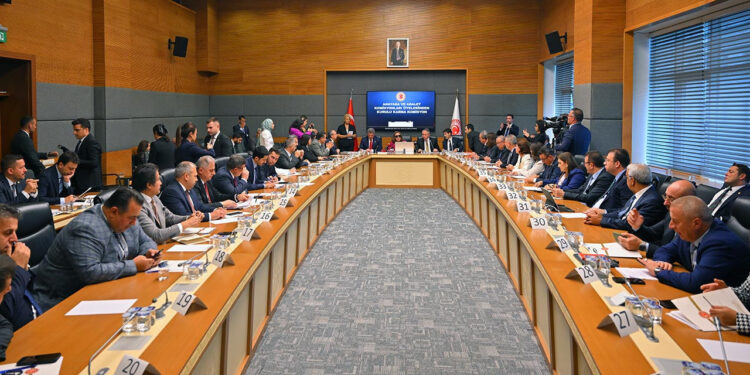 TBMM Karma Komisyonu Toplandı: HSK Üyeliği İçin 3 Aday Belirlendi