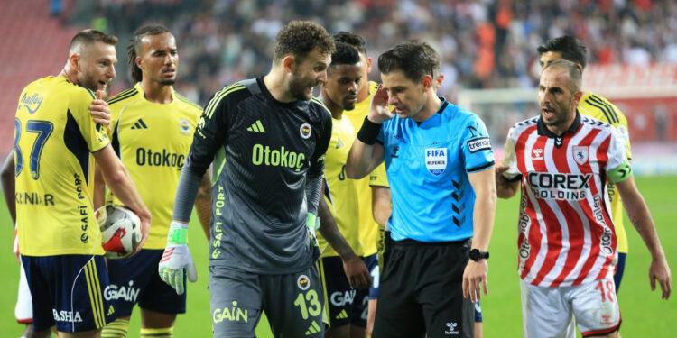 Tarık Çetin Kalesinde Devleşti! Fenerbahçe, Puan Farkını Kapatma Fırsatını Tepti