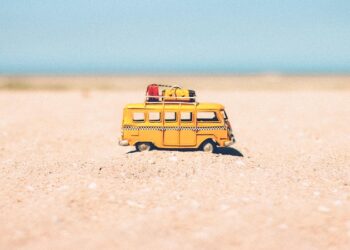 Tatil vaadiyle 13 milyon liralık dolandırıcılık: 5 şüpheli tutuklandı