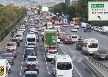 Trafikte Pazartesi Sendromu! Yoğunluk Yüzde 71'e Çıktı