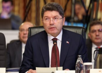 Tunç: Sürece dair yasal düzenlemeler Meclis'in takdirinde