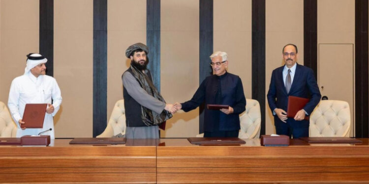 Türkiye Arabululuğunda Tarihi Uzlaşı: Afganistan-Pakistan Ateşkesi Devam Ediyor