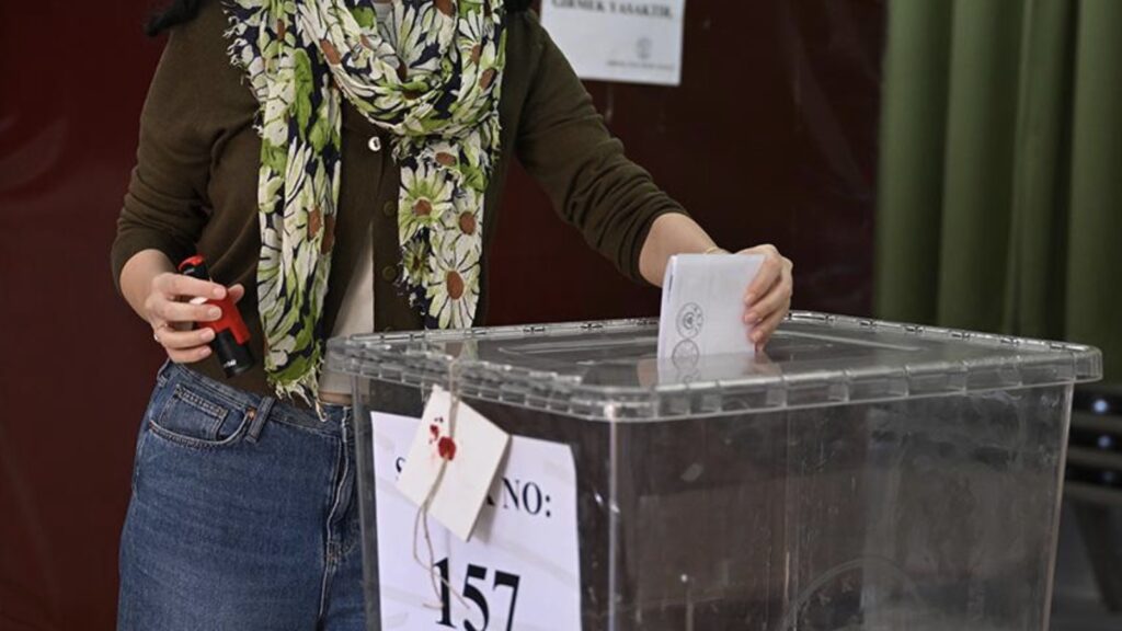 Türkiye'deki anketlerinde AKP'yi önde gösteren şirket Kıbrıs'ta yanıldı: Erhürman tarihi farkla kazandı