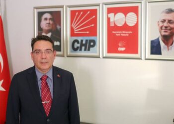 Türkiye'nin güvenliğine yönelik sorunları çözmek için alanında uzman, liyakat sahibi kadrolarımızla iktidara hazırız