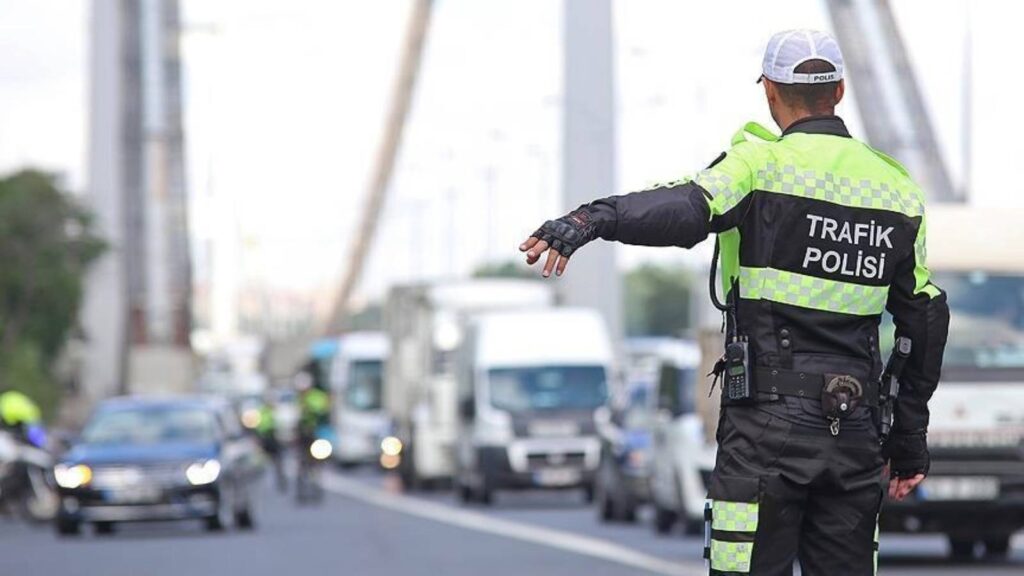 Yeni trafik cezaları askıya alındı: Ne zaman görüşülecek?