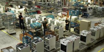 Alman beyaz eşya devi fabrikalarını kapatıyor