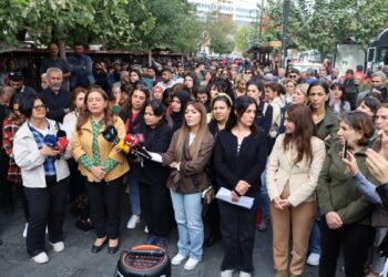 Kadınlara yönelik saldırı protesto edildi