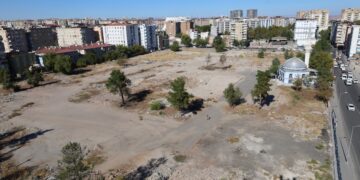 Mahalleli yıkılan Polis Okulu’nun yeşil alan olmasını istiyor