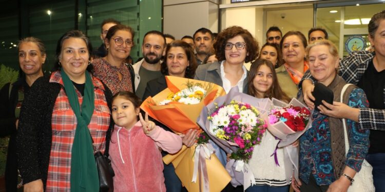 Tahliye edilen Semra Güzel 3 yılın ardından Amed’de