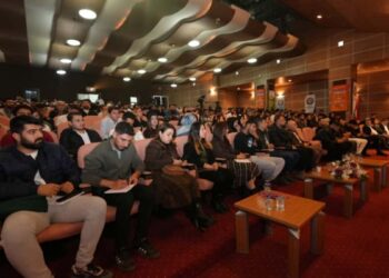 Amed Belediye Eşbaşkanları üniversiteli gençlerle buluştu