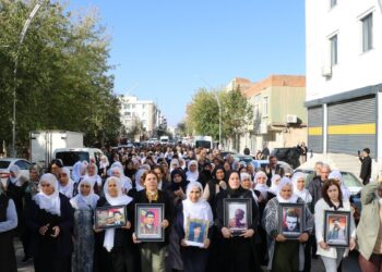 19 HPG’linin taziyesine kitlesel ziyaret