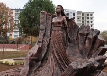 Peyas Belediyesi’nden ‘heykel’ açıklaması