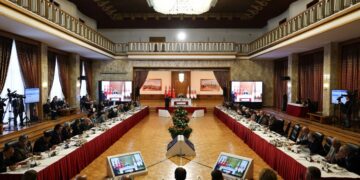 HRW: Komisyon somut, hukuki ve kurumsal reformlar önermelidir