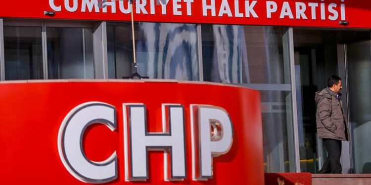 CHP eski vekillerden Özel’e ‘İddialar’ araştırılsın mektubu
