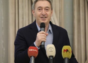 Bakırhan’dan CHP’ye: İktidar karşıtlığını çözüm karşıtlığına dönüştürmeye çalışıyor