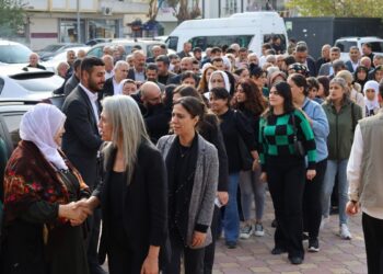 Yıldız ve Işık’ın taziyesine kitlesel ziyaret