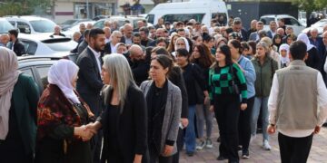 Yıldız ve Işık’ın taziyesine kitlesel ziyaret