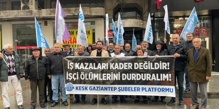 Dîlok’ta iş cinayetleri protesto edildi