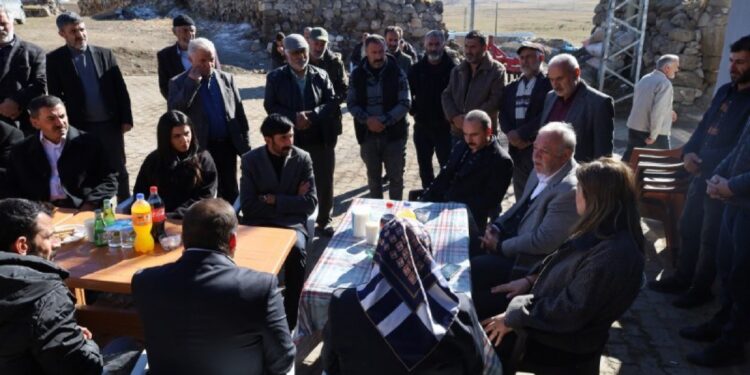 Kavga eden Gürhan ve Dündar ailelerine sağduyu çağrısı