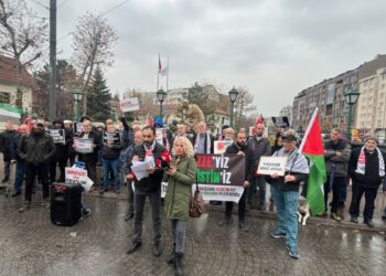 ‘İsrail ile ticareti sürdürenler Filistin’in yanında değildir’