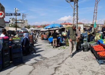 Pazar esnafının da veresiye defterleri doldu