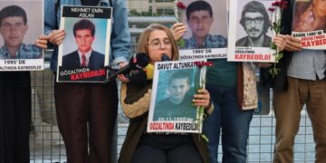 Cumartesi Anneleri Kerboran’da kaybedilenler için adalet istedi