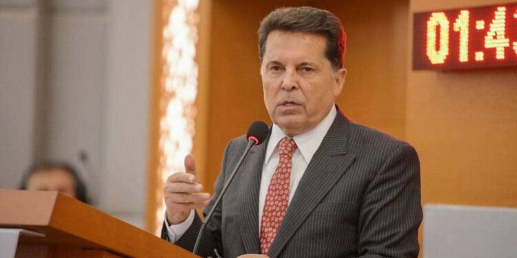 Ahmet Özer’e ‘Kent Uzlaşısı’ndan ceza talebi