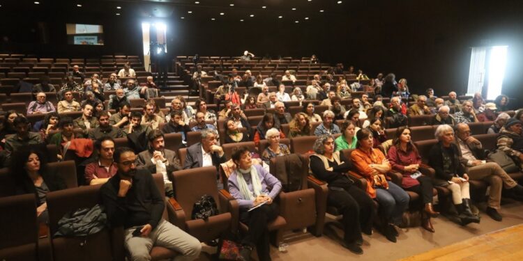 ‘Sosyalizm yeniden’ konferansı: Yeniyi yöntem ve araçları değiştirerek kurabiliriz