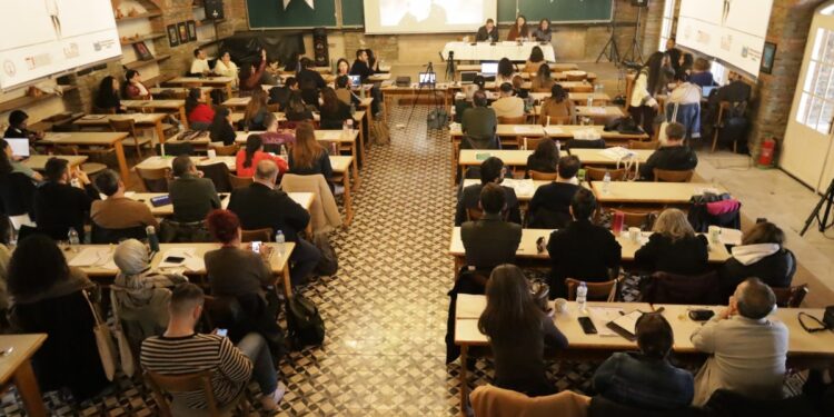 Ege İnsan Hakları Okulu: Demokratik toplum sosyalizmi özgürlük çağının hamlesi