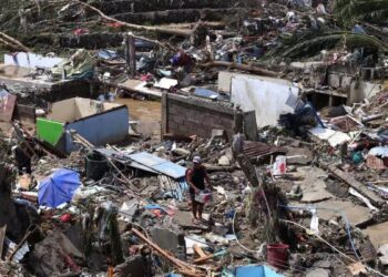 Filipinler’de tayfun: 114 ölü, afet ilanı