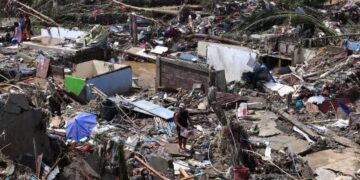 Filipinler’de tayfun: 114 ölü, afet ilanı