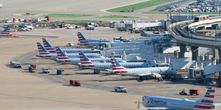 ABD’de hükümet kapandı: 40 havalimanında uçuşlar yüzde 10 azalacak