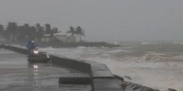 Kalmaegi Tayfun’u Vietnam’dan Kamboçya’ya ilerliyor