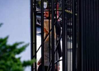 Şara Beyaz Saray’da: Suriye’ye yönelik Sezar yaptırımları askıya alındı