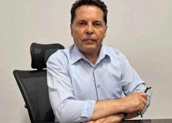 Ahmet Özer’den CHP’ye: Herkes elini taşın altına koymalı