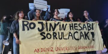 Öğrencilerden Rojin Kabaiş eylemi: Susmayacağız