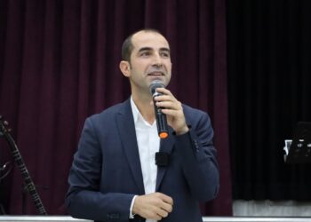 Bayındır’dan partilere çağrı: Demokrasi istiyorsanız sürece destek verin