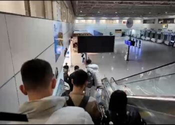 Antalya havalimanında ‘uçuş iptal’ gerginliği