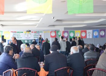 Şölende sahne alan sanatçı gözaltına alınmak istendi