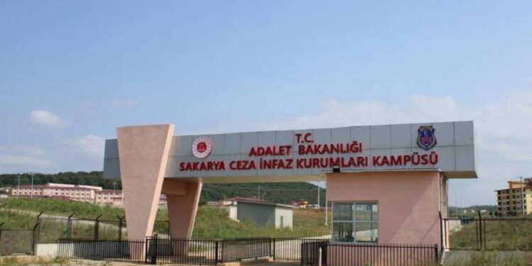 Sakarya’da zehirlenen tutuklu sayısı 171’e yükseldi