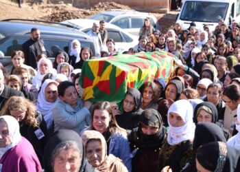 Berivan Kutlu uğurlandı: Yarım bıraktığı barış şarkısını tamamlayacağız