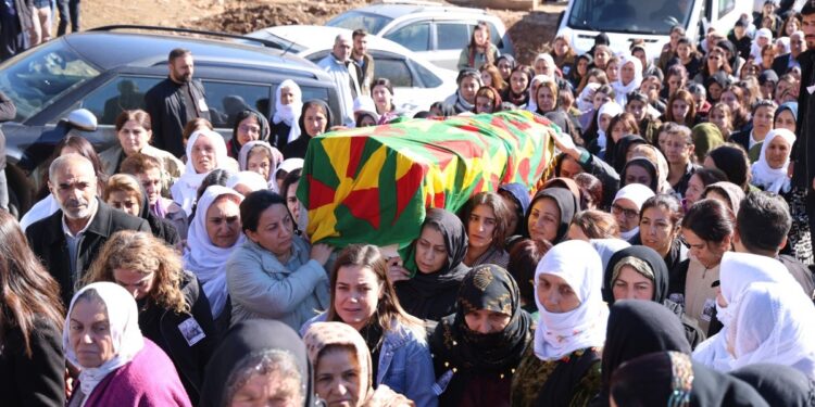 Berivan Kutlu uğurlandı: Yarım bıraktığı barış şarkısını tamamlayacağız